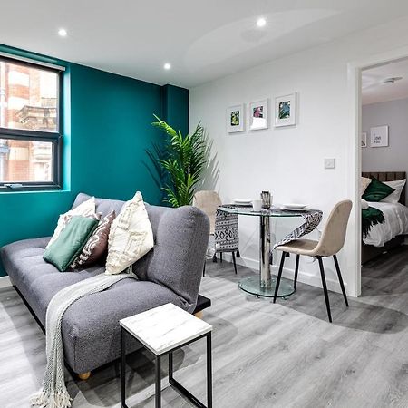 Cosy Modern Apt In Heart Of Stockport - Sleeps 4 Apartment Екстериор снимка