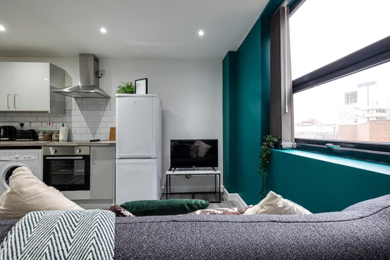Cosy Modern Apt In Heart Of Stockport - Sleeps 4 Apartment Екстериор снимка