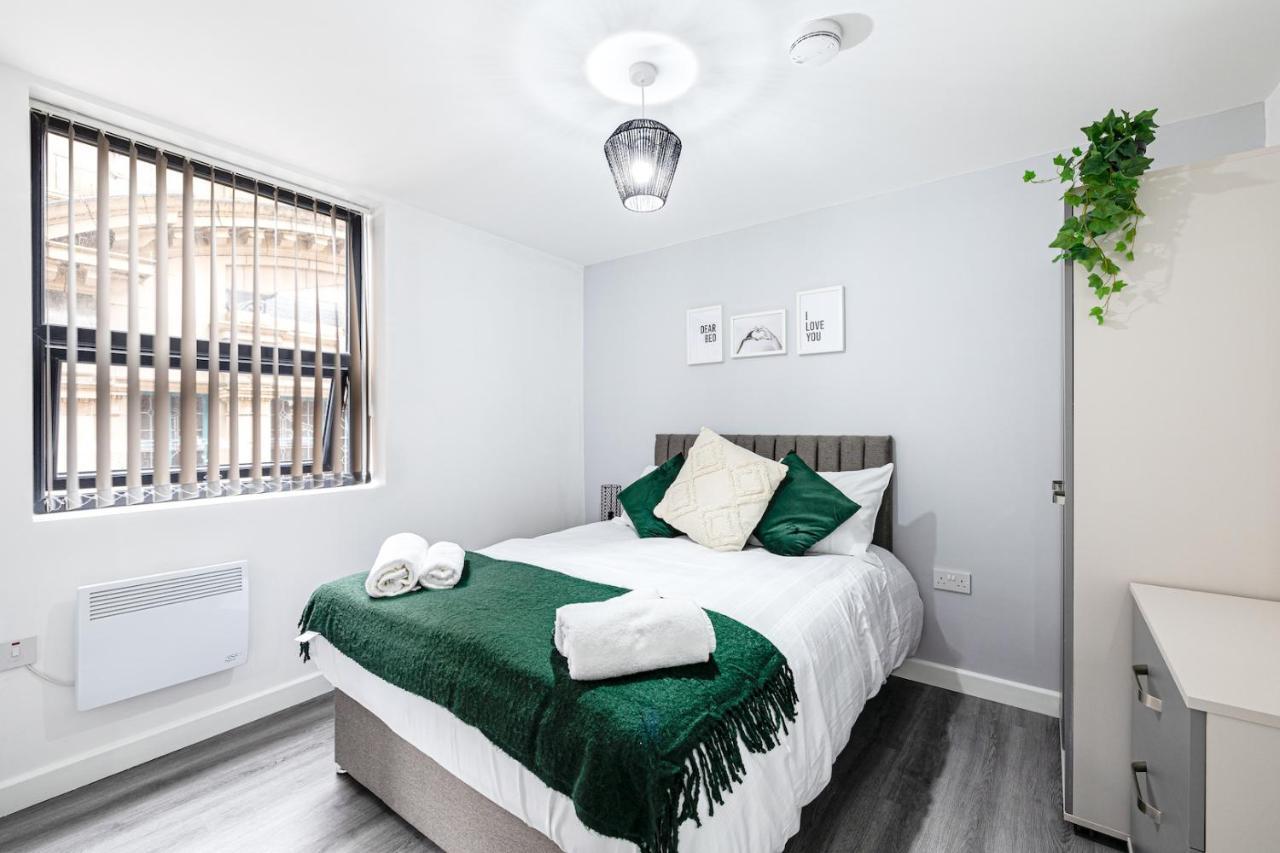 Cosy Modern Apt In Heart Of Stockport - Sleeps 4 Apartment Екстериор снимка