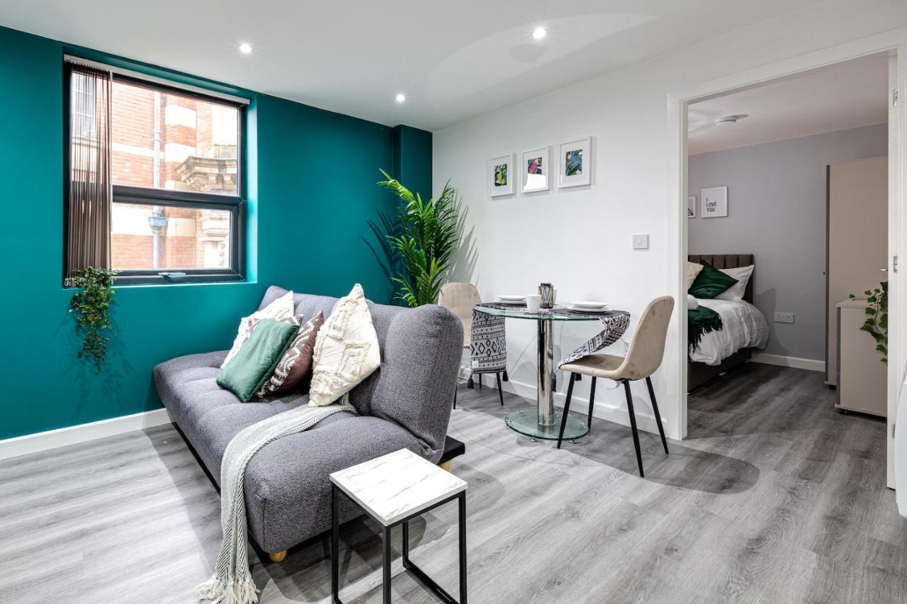 Cosy Modern Apt In Heart Of Stockport - Sleeps 4 Apartment Екстериор снимка